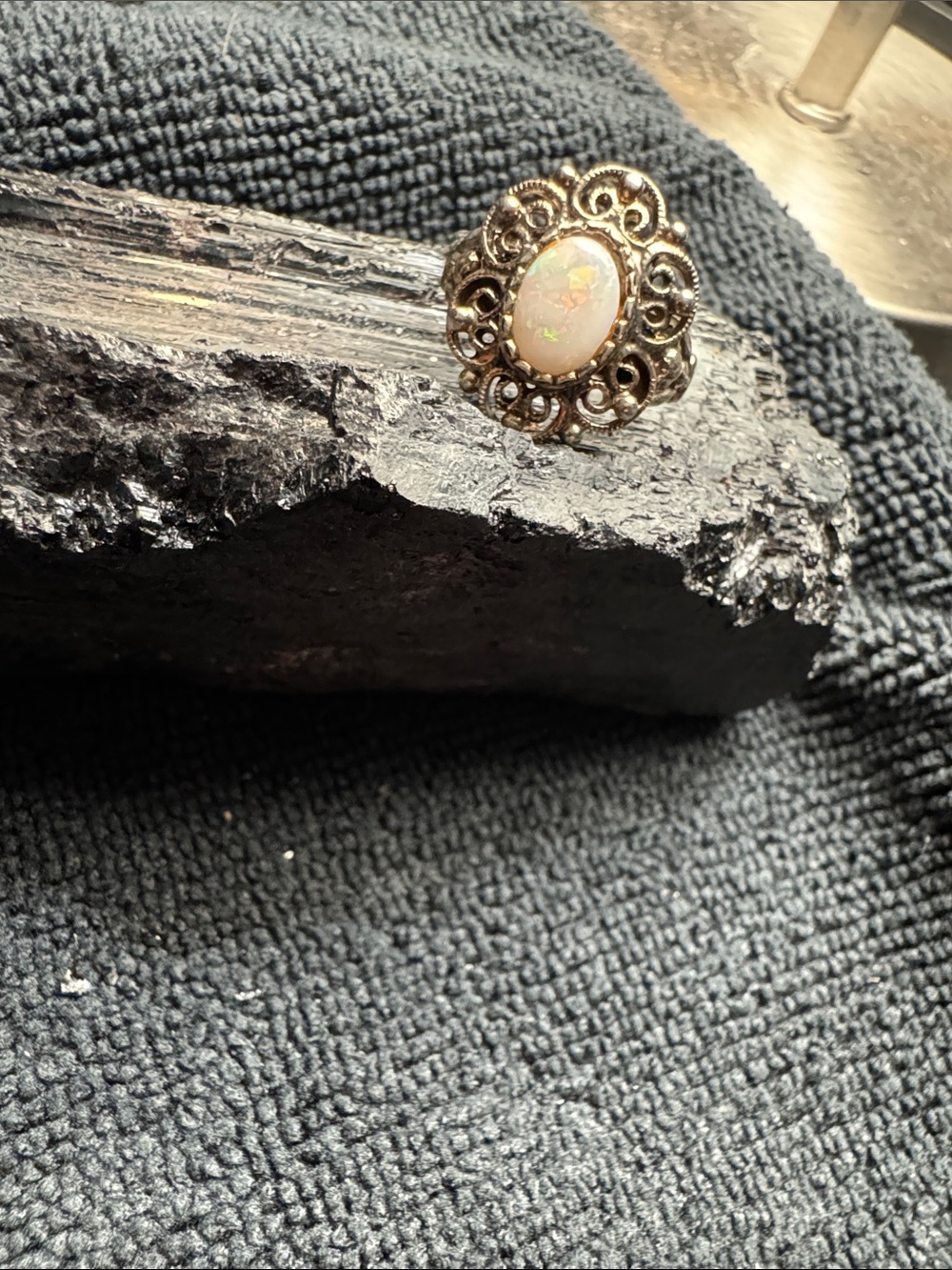 Antique Signed Carter 14K Gold Victorian Filigree Oval Fire Opal Ring